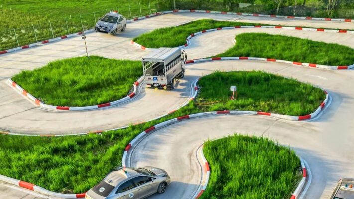 Học bằng lái xe hạng C