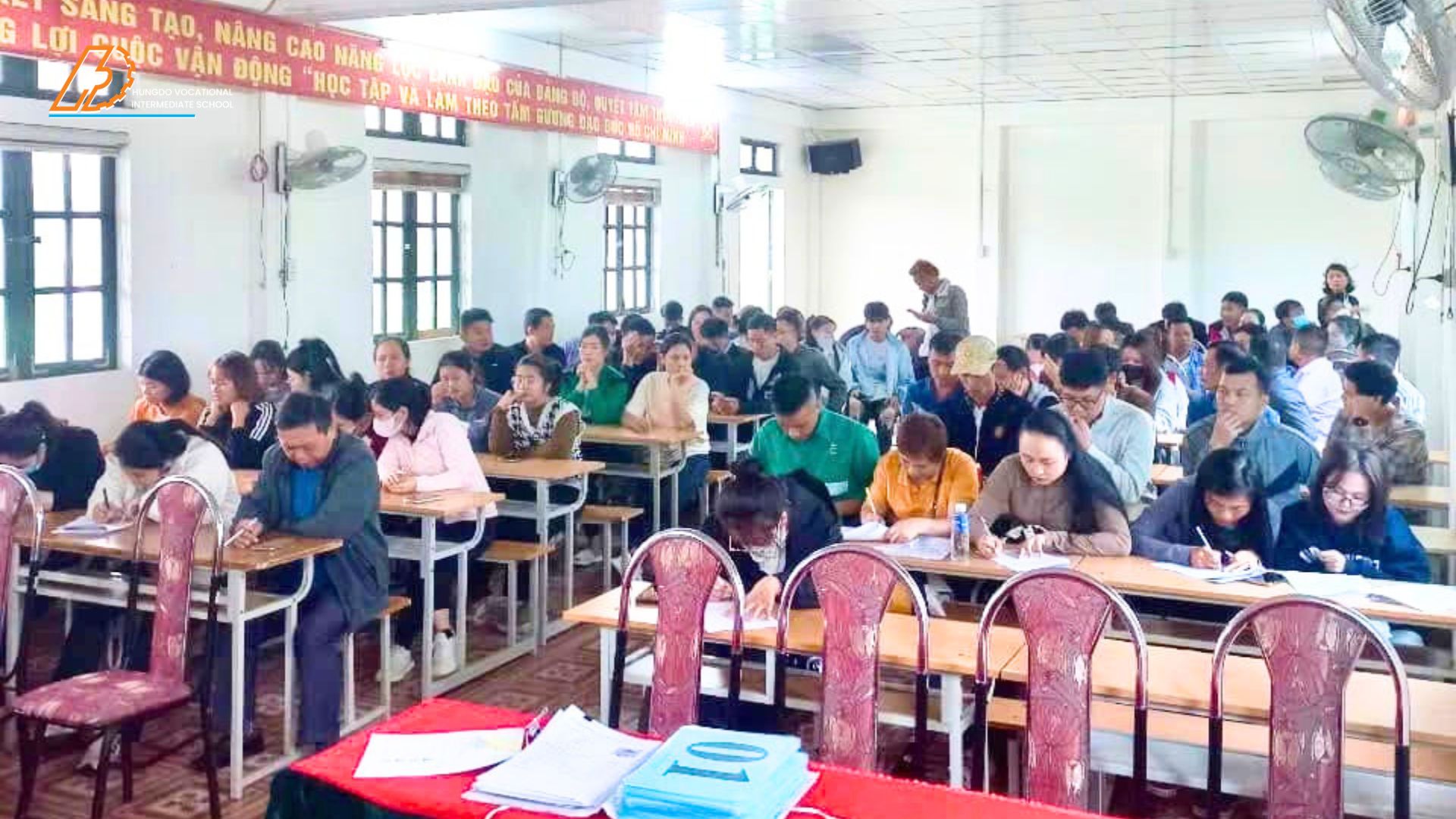 Học Viên Tham Dự Lớp Học Cấp GPLX Ô Tô 2026