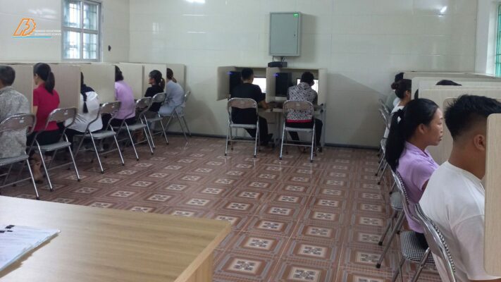 Thi lý thuyết tại trung tâm Hưng đô