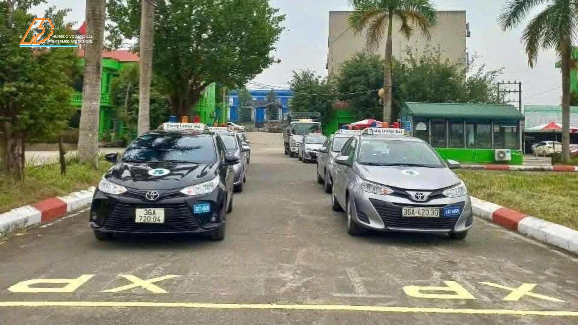 Xe Thi Hạng B Tại Trường Trung Cấp Nghề Hưng Đô